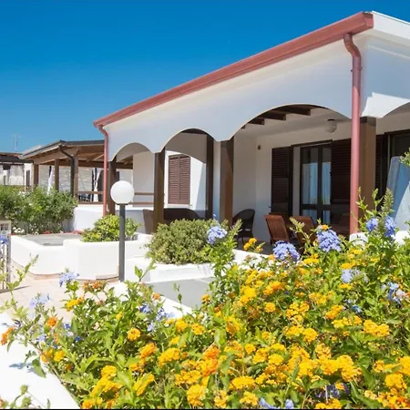 Maldive Del Salento 마리나 디 페스콜루스